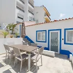 Patio C'un Casinhas Apartment *