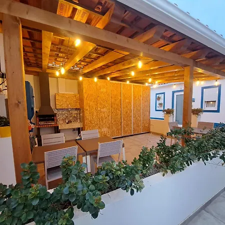 Patio C'un Casinhas Lejlighed